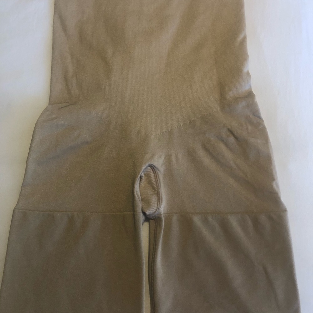 SPANX Gold Shapewear Intimates - Picture 2 of 5